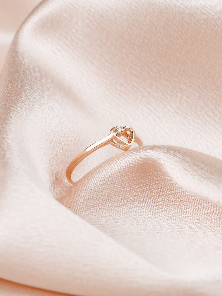 angled  photo of women's Brilliant Diamond Heart ring in 14k Rose Gold 